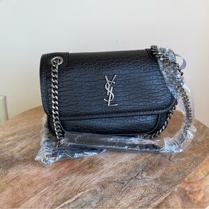 NEW Small Black  Crossbody Shoulder Bag with silver chain straps